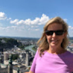 Meet your Posher, Julie